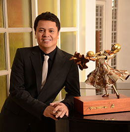Michael Cacnio uses PLDT HOME Fibr 